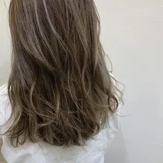 ミディアム カラー Lome'所属・✨ブリーチマスター✨ オクヤマヨウスケのヘアスタイル