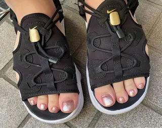 ネイル biene 鴨下愛美のネイルデザイン