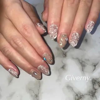 ネイル Giverny .のネイルデザイン