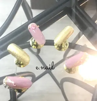 ネイル e.nail所属・和賀井 恵理のネイルデザイン