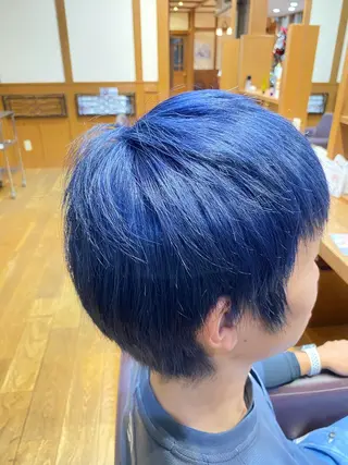 ショート カラー 有田 隼のヘアスタイル