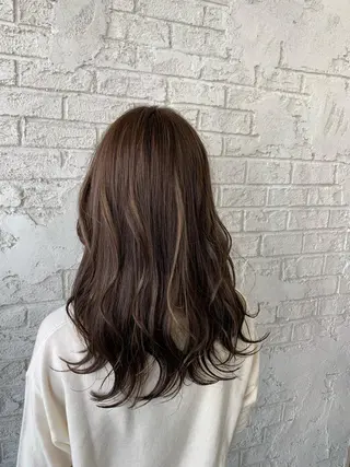 セミロング カラー ブリーチ特化 ハイトーンRYOYAのヘアスタイル