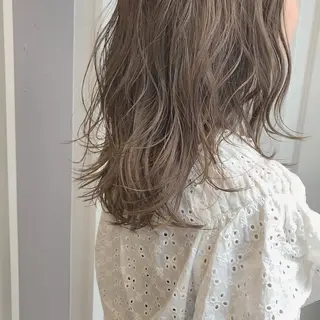 セミロング カラー HARUNA🤍 大人ショートヘアのヘアスタイル