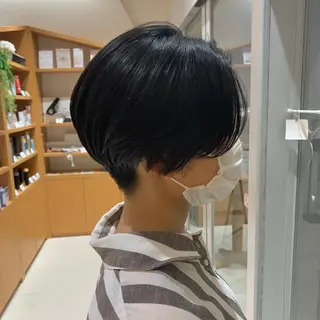 ショート 下川 由貴のヘアスタイル