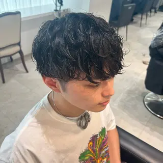 パーマ メンズ ᴛᴏᴍᴏᴋᴀ / ᴄʜᴇʀɪのヘアスタイル