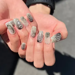 ネイル 河野 弥月のネイルデザイン