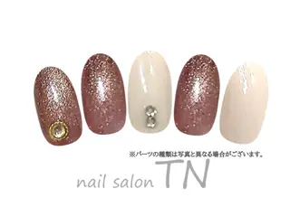 ネイル 矢川 まどかのネイルデザイン