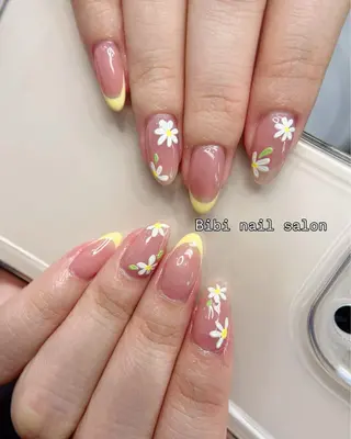 ミディアム Bibi beauty spa Osaka所属・Chann Channのネイルデザイン