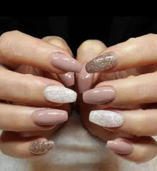 ネイル ゲン レイカのネイルデザイン