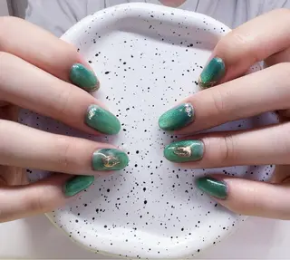 ネイル AngelChris ビューティーサロンのネイルデザイン