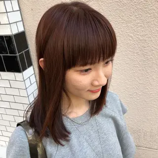 ミディアム カラー THE DAY所属・AKI HASHIMOTOのヘアスタイル