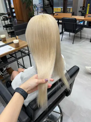 カラー ENA💗NEXT /ハイトーンエクステのヘアスタイル