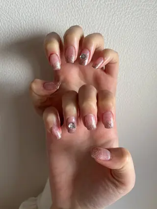 ネイル nail.salon .Reversalのネイルデザイン