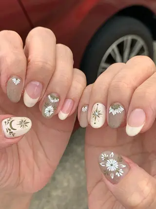 ネイル 大崎 奈々のネイルデザイン