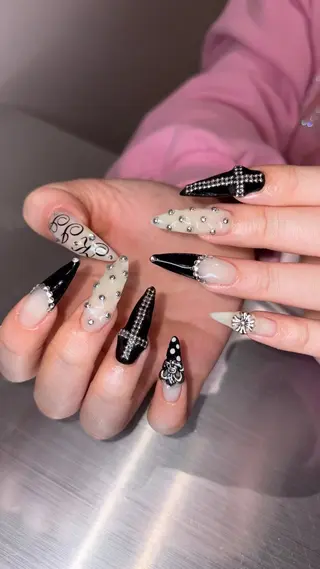 ネイル 👽個性派ネイル🎀 komachiのマツエク・マツパデザイン