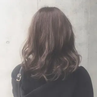 カラー 井上 美奈子のヘアスタイル