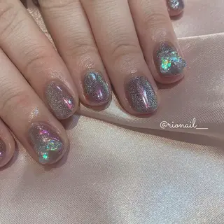 ネイル 𝘙𝘪𝘰𝘯𝘢 ...🕯🤍のネイルデザイン