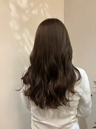 セミロング イナイ ハルカのヘアスタイル