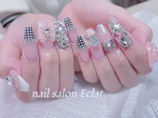 ネイル ネイルサロンエクラ 🫧Shizukaのネイルデザイン