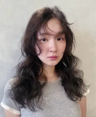 ミディアム パーマ ヘアアレンジ nolla所属・yoshihama sumireのヘアスタイル