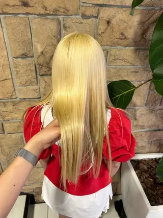 ロング レイヤー／マツエク 💋𝑨𝑵𝑵𝑨のヘアスタイル