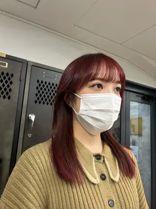 ミディアム INORI /フェイスレイヤーのヘアスタイル