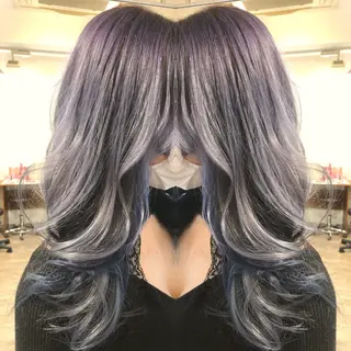 ロング カラー 韓国風/小顔レイヤー /艶カラーのヘアスタイル