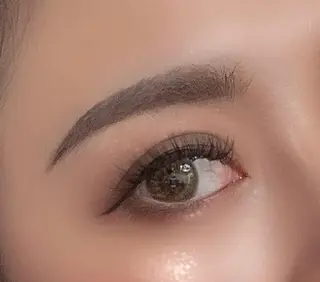 山田 あさ美のマツエク・マツパデザイン