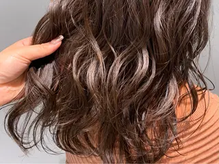 セミロング カラー ヘアアレンジ 新宿color🐝 AYAKA🌈💖のヘアスタイル