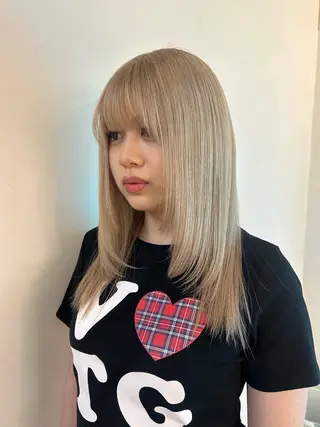 セミロング カラー マツエク/ハイト ーン🌺kae🌺のヘアスタイル