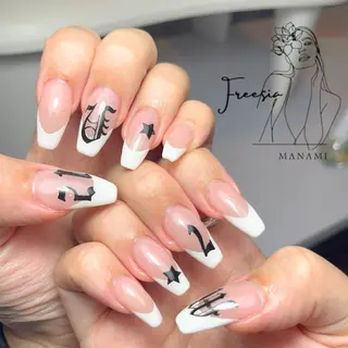 ネイル freesia Manamiのネイルデザイン