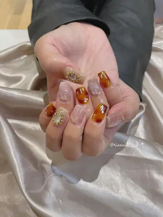 ネイル 𝘙𝘪𝘰𝘯𝘢 ...🕯🤍のネイルデザイン