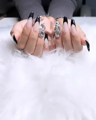 ネイル 🩵liru Haru🩵のネイルデザイン