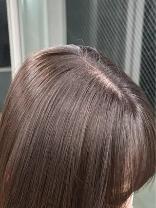 ミディアム カラー nude所属・𝐀𝐦𝐞𝐫𝐢 /透明感カラーのヘアスタイル