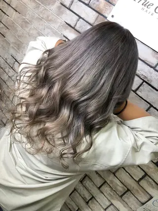 セミロング カラー ハイトーン/韓国風 🤍Nacchi🐈のマツエク・マツパデザイン