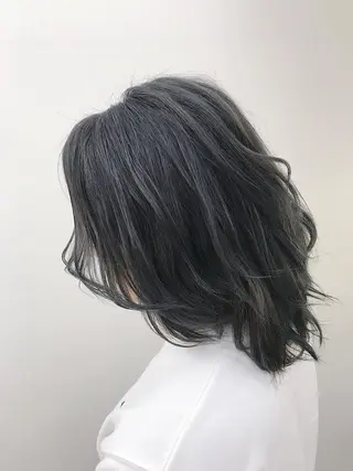 ミディアム カラー ブリーチカラー/ 岩破瑞希のヘアスタイル