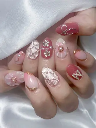 ネイル LEELA NAIL STUDIO所属・LEELA NAIL STUDIOのネイルデザイン