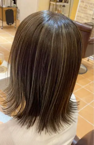 ミディアム カラー ブリーチなし✨艶髪 カラー𓃲YAGIのヘアスタイル