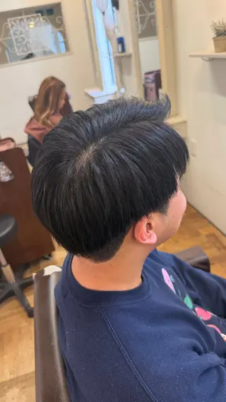 メンズ 西村 美月のヘアスタイル