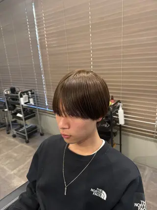 ショート カラー メンズ 髙橋 翔一のヘアスタイル