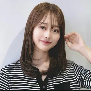 セミロング カラー Eri 🌿透明感カラーのヘアスタイル