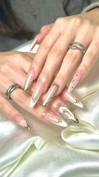 ネイル ルシイ🎀新宿長さ 出しパーツ専門店のネイルデザイン