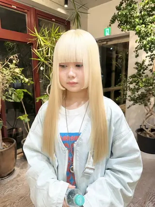 ロング カラー kai .のヘアスタイル