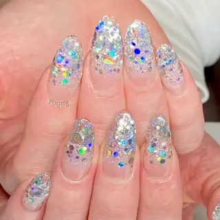 ネイル VOGUE ×SWANのネイルデザイン