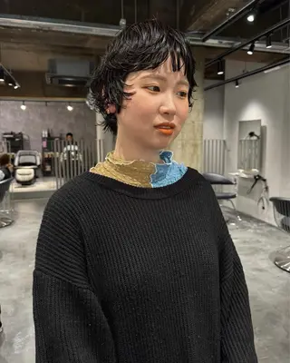 ショート パーマ ofF élua所属・もりしま あやかのヘアスタイル