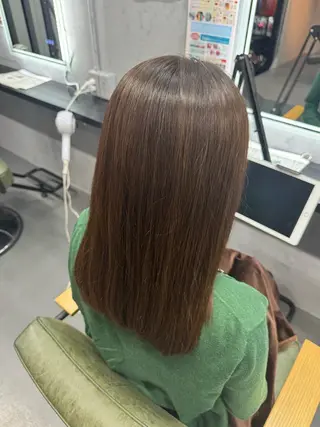 カラー 籔上 凜のヘアスタイル