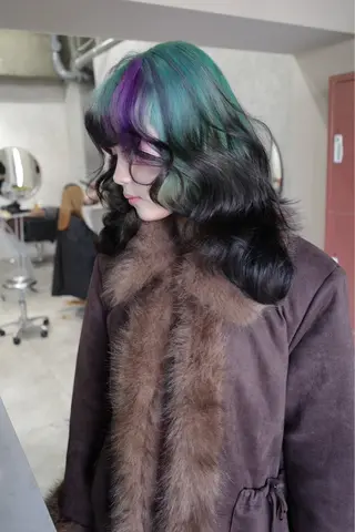 セミロング カラー ウルフ/レイヤー/ 渋谷🔮Yudaiのヘアスタイル