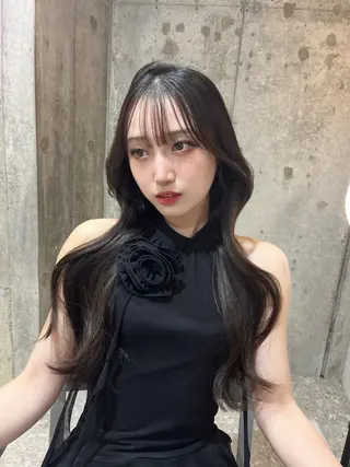 ロング カラー レイヤーカット 新宿🤍Maiのヘアスタイル