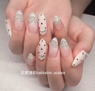 ネイル R inのネイルデザイン