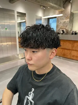 ショート パーマ メンズ soen所属・⚡メンズパーマフ ェードカットTomyのヘアスタイル